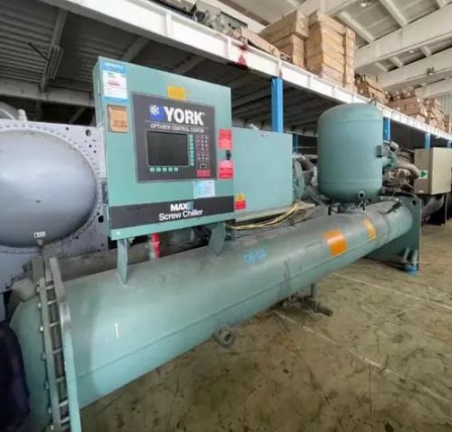 工業(yè)冷水機組維修保養(yǎng)與中央空調(diào)售后制冷設(shè)備維修全攻略